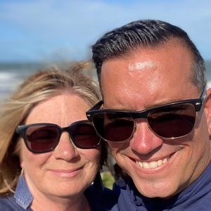 Meet your Posher, Lorie